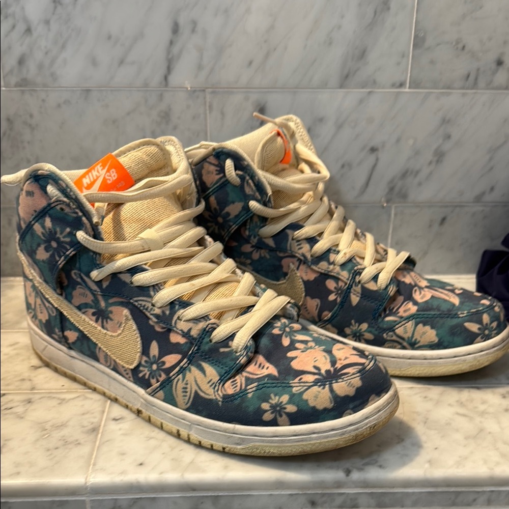 Nike SB Floral High-Top Sneakers